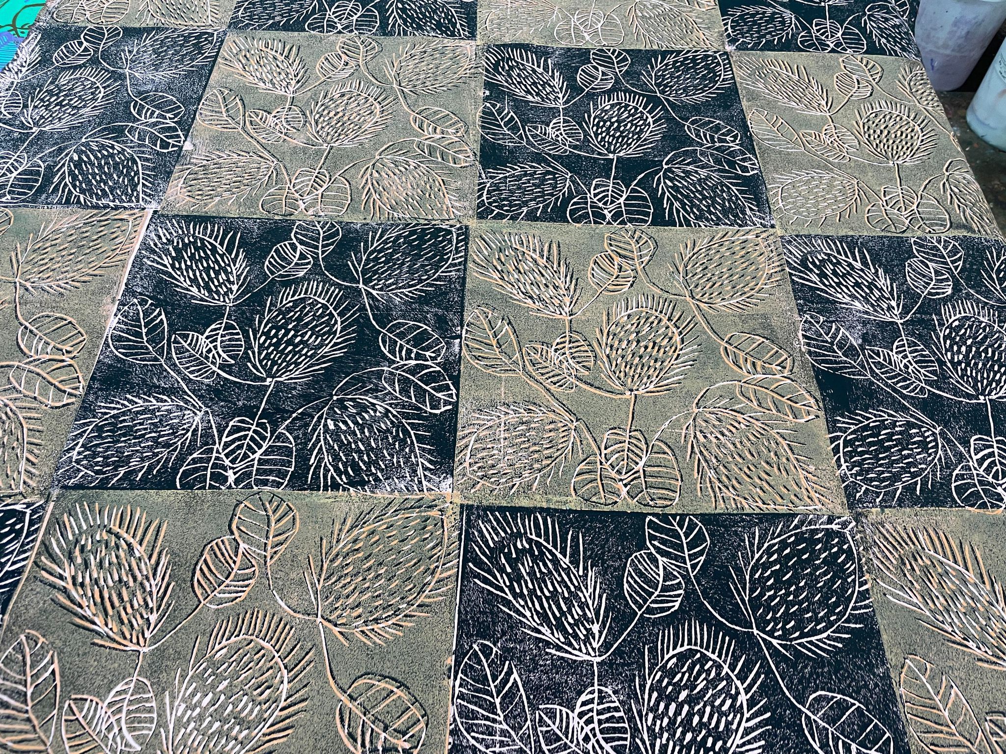 Manyawok (Cheeky Yam) - Lino Print Fabric - Belinda Kuriniya