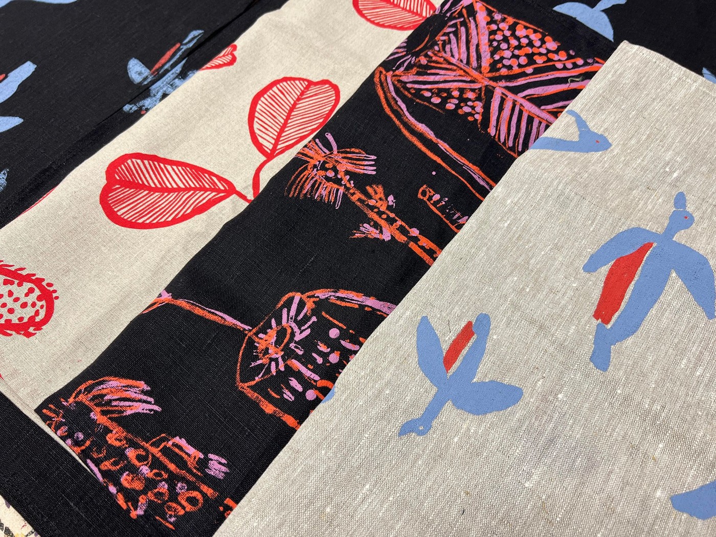 Hand Printed Tea Towel - Single by BABBARRA ARTISTS